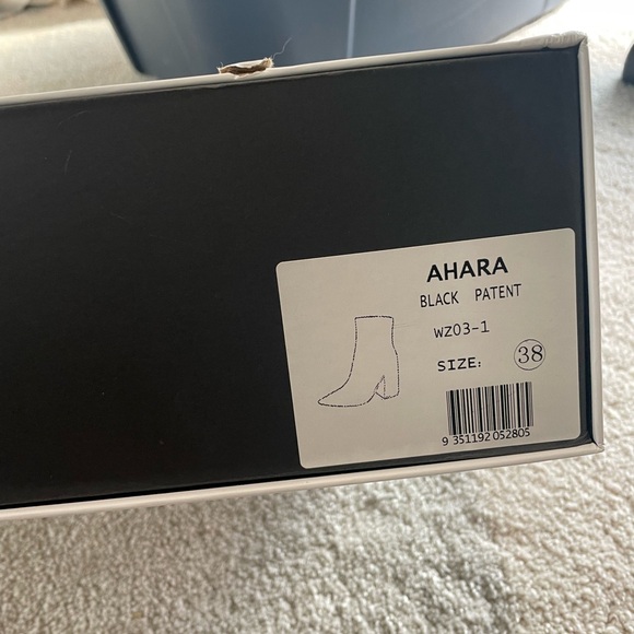 Alias Mae Leather Black Patent Ahara Booties - Picture 5 of 5